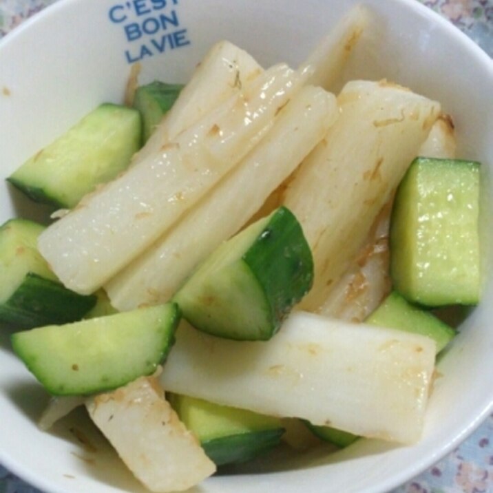 長芋と胡瓜のわさび麺つゆ炒め